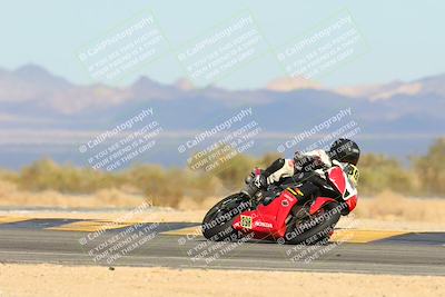 media/Feb-08-2025-CVMA (Sat) [[fcc6d2831a]]/Race 9-Amateur Supersport Middleweight/